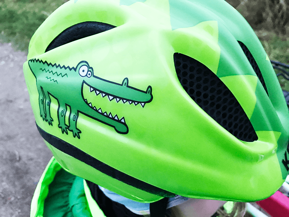 grüner Fahrradhelm